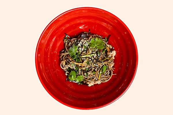 Лапша удон со свининой и грибами