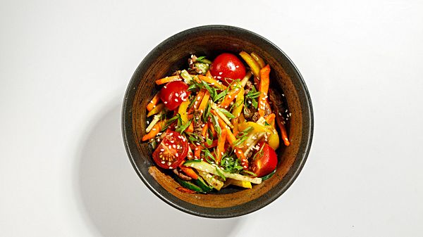 Салат теплый с говядиной