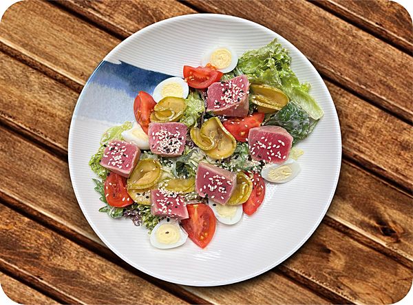 Критский с тунцом