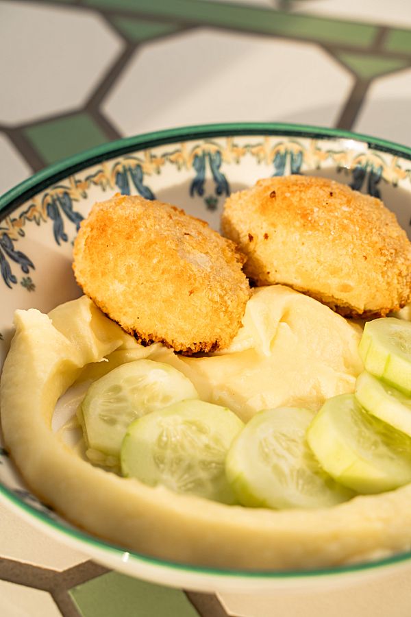 Котлета из курицы с пюре