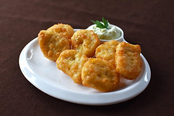 Наггетсы куриные с чесночным соусом