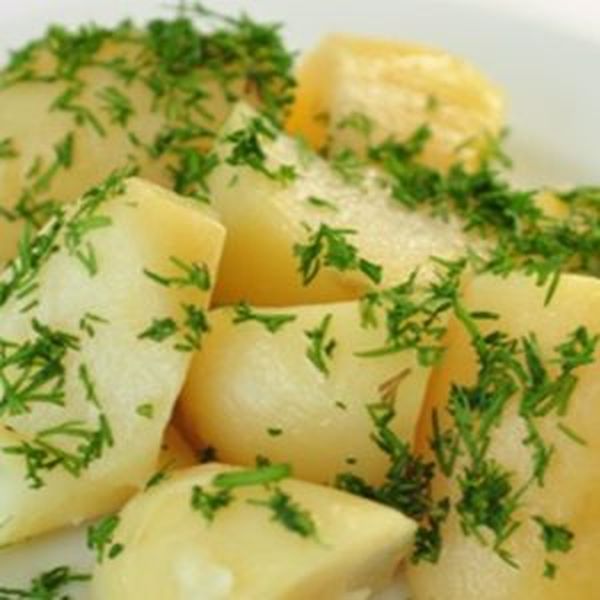 Картофель отварной с зеленью