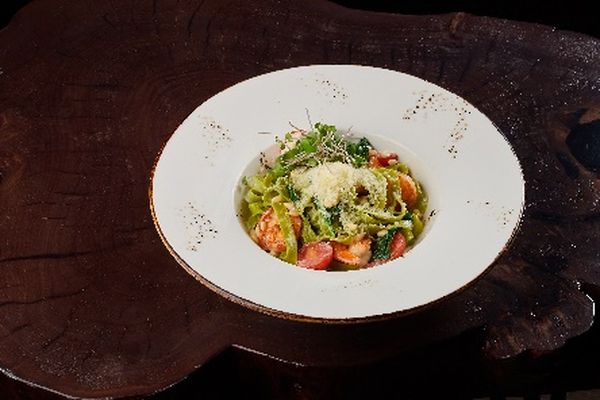 Шпинатная паста с креветкой