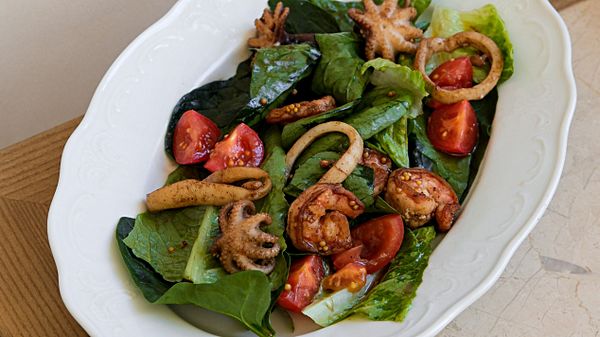 Салат с морепродуктами