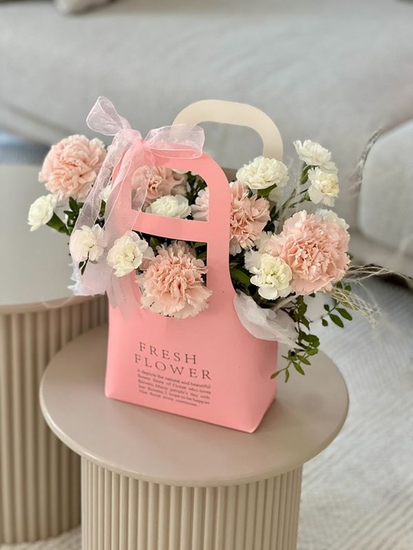 Диантусы в сумочке