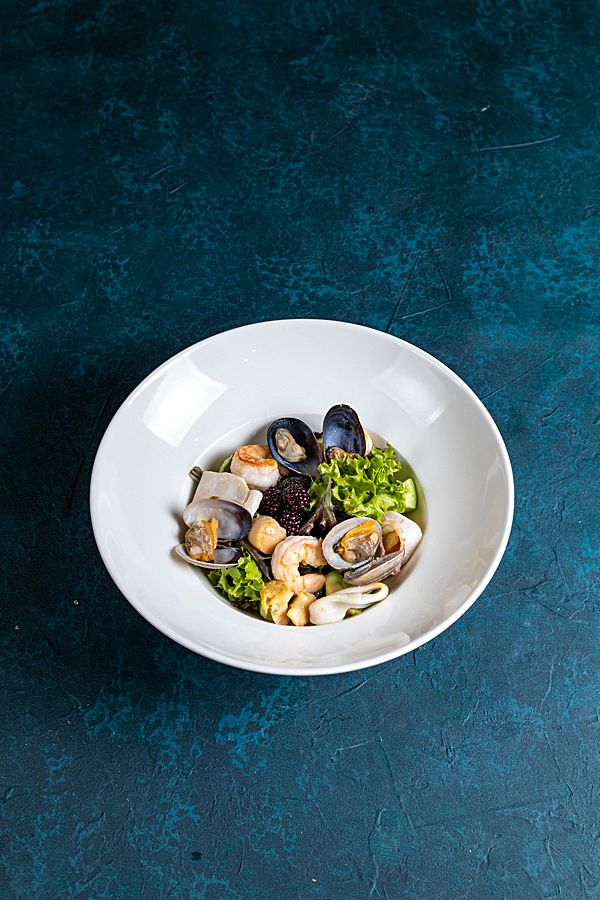 Салат с морепродуктами