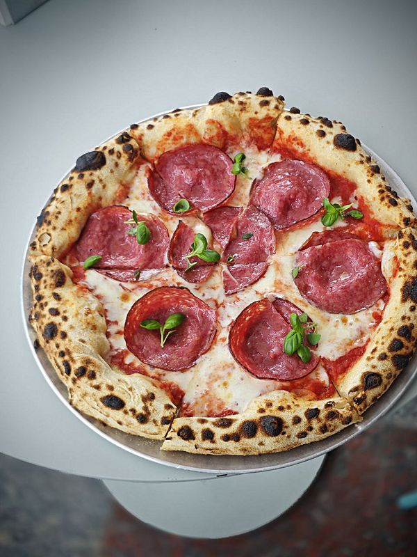 Салями, моцарелла