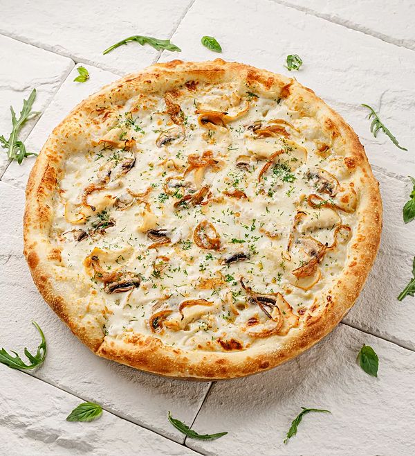 Пицца с жульеном