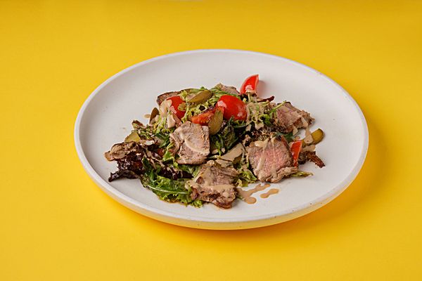 Салат с телятиной