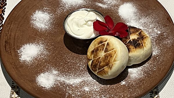 Сырники со сметаной