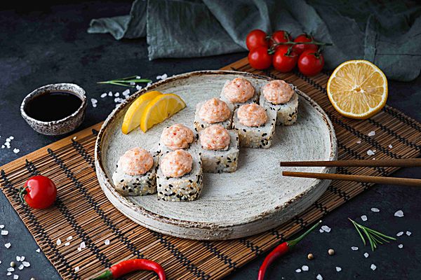 Ролл Тамаго чикен hot