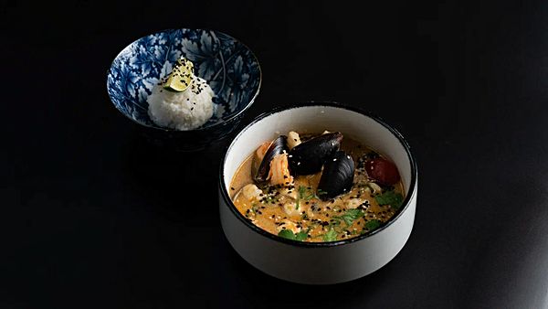 Том-ям с морепродуктами