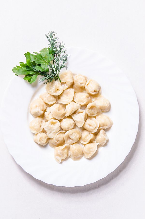 Пельмени свиные с луком