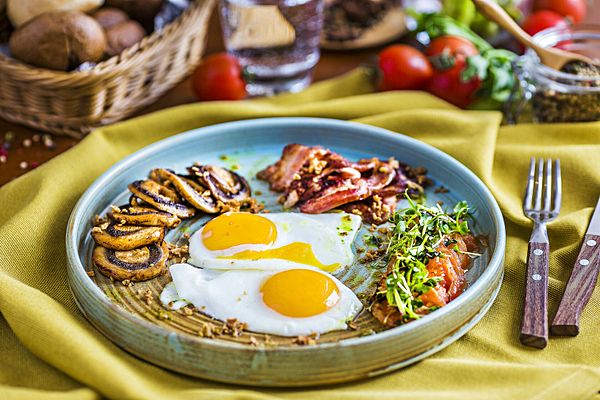 Глазунья / омлет из 2-х яиц