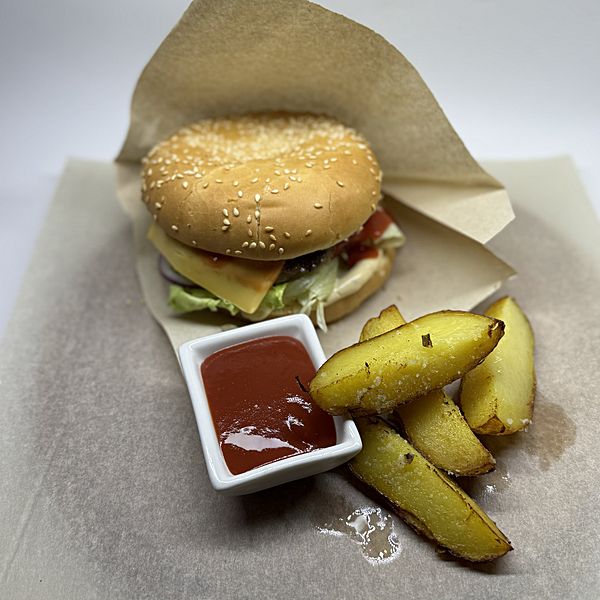 Чизбургер с двойным сыром