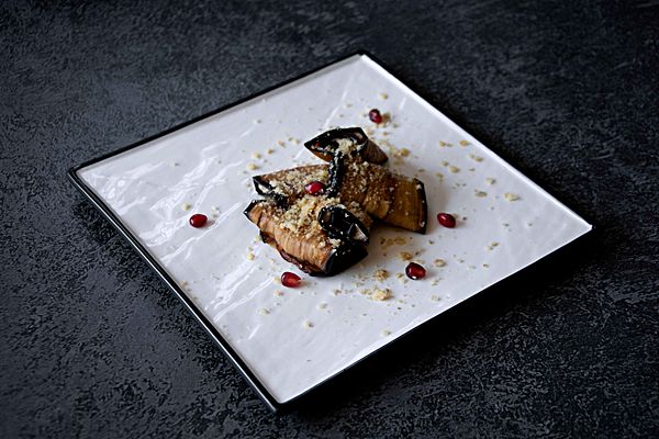 Рулет из баклажанов