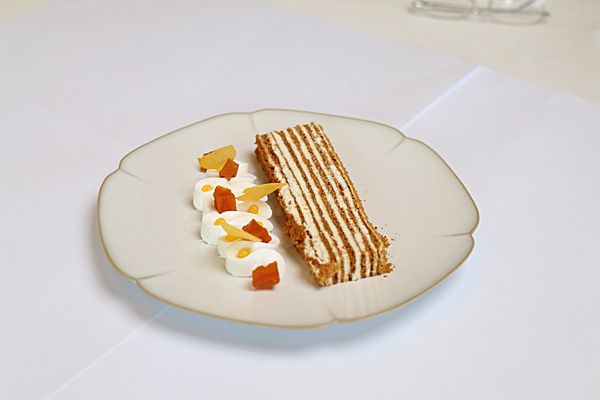 Медовик с карамелизированной тыквой