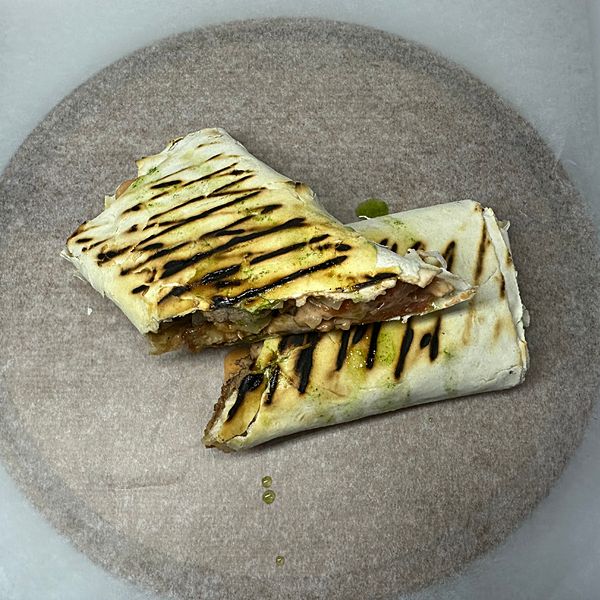 Шашлык в лаваше с овощами