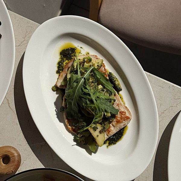 Отбивная из индейки с зелеными овощами