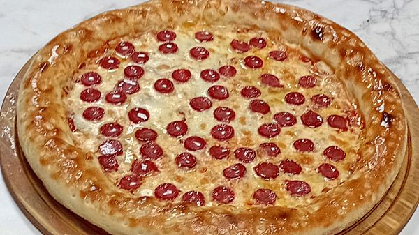 С охотничьими колбасками и малосольным огурцом