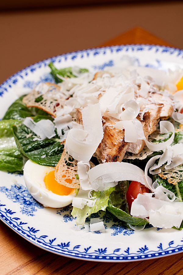 Цезарь с курицей