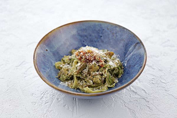 Фетучини с рапаной и травами