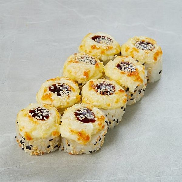 Угорь с томаго в моцарелле