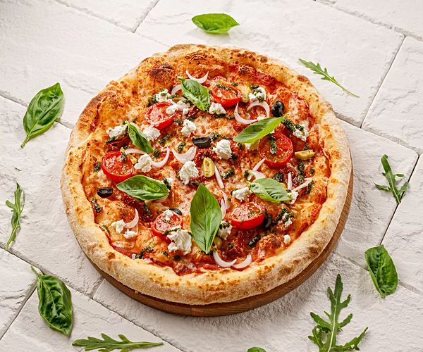 Пицца средиземноморская