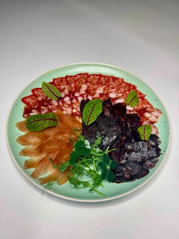 Колбасная нарезка