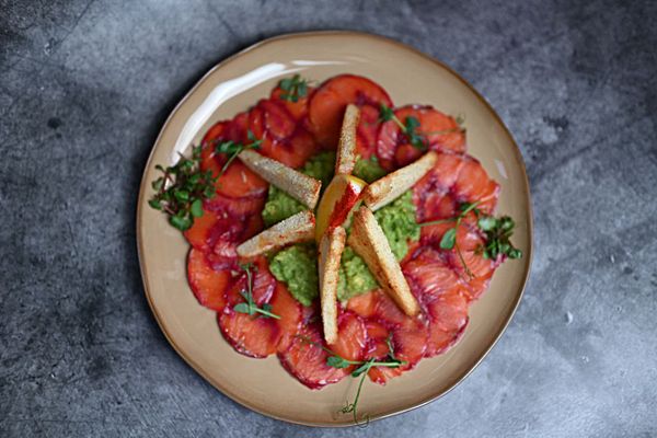 Карпаччо из лосося гравлакс