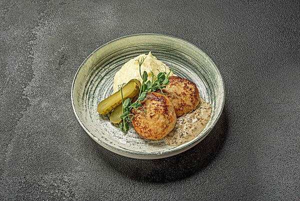 Куриные котлеты с пюре