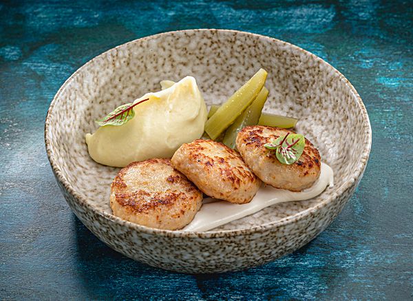 Куриная котлетка с пюре