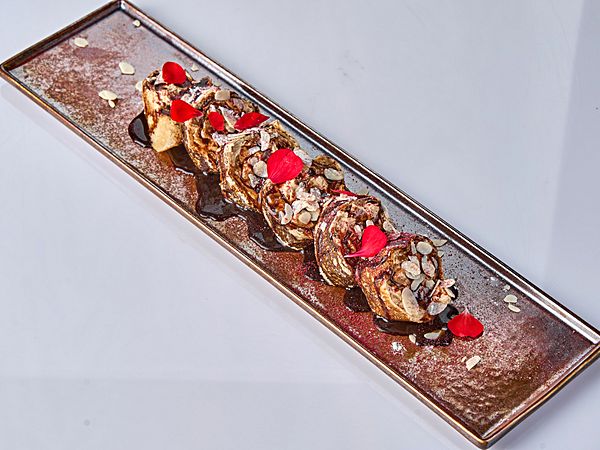 Блины с шоколадом, кремом со сгущенкой и бананом