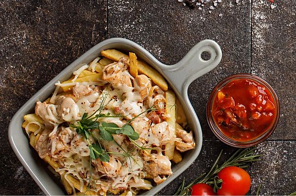 Сковородка с курицей и беконом