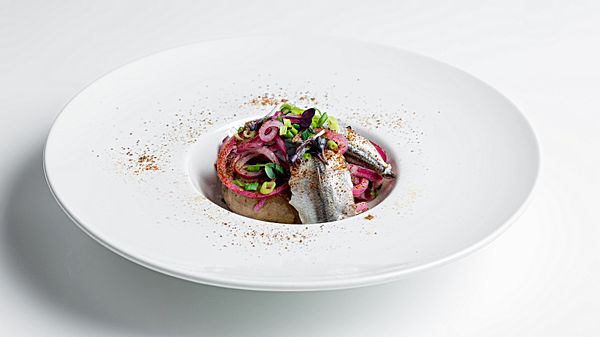 Балтийская килька с землей из бородинского хлеба