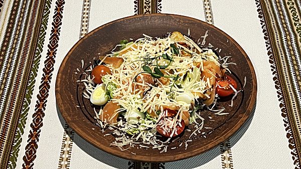 Цезар салат с семгой