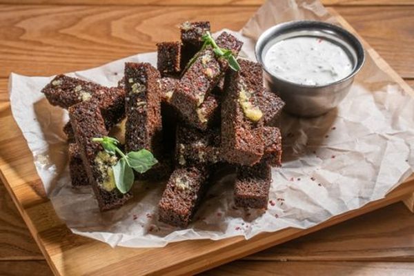 Гарлики (гренки) с чесноком и сыром