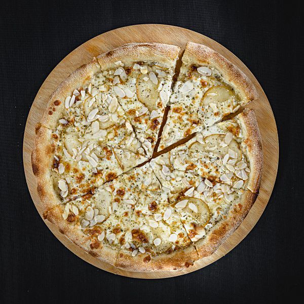 Пицца груша горгонзола