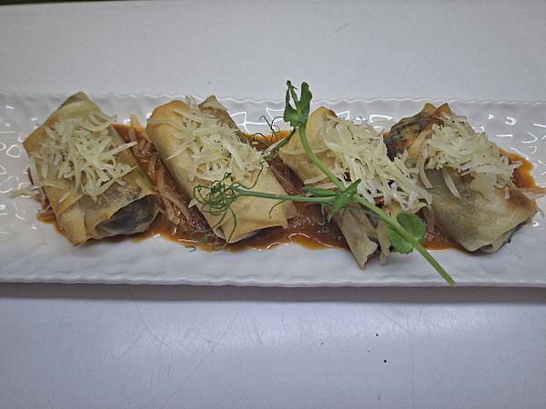 Спринг роллы с телятиной