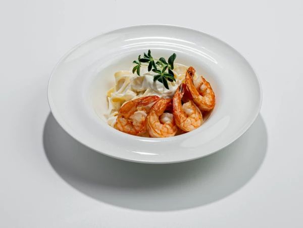 Паста с креветками и сливочным соусом