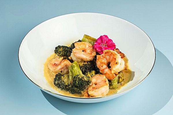 Креветки с брокколи