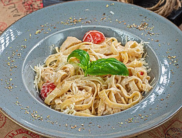 Тальятелле с куриным филе