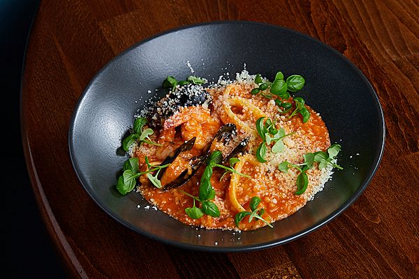 Ризотто с томатами и морепродуктами