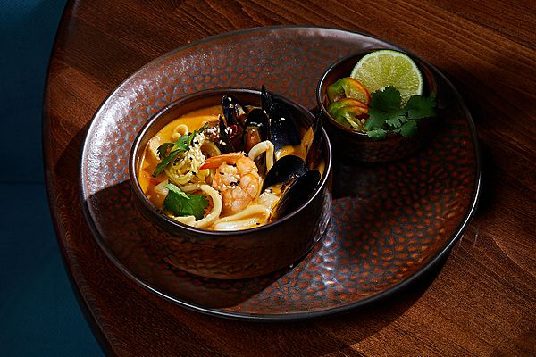 Лакса с морепродуктами