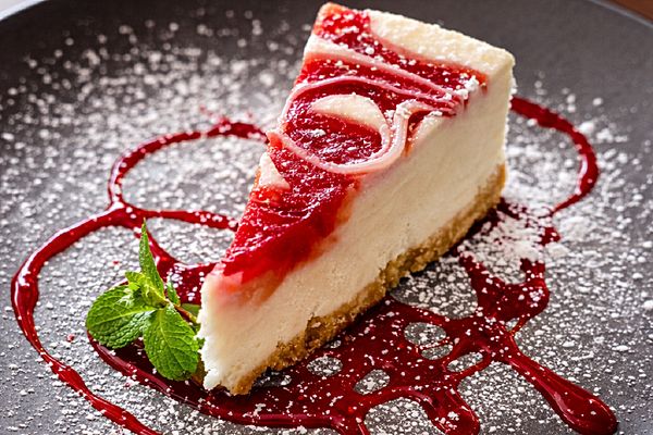 Чизкейк с клубникой