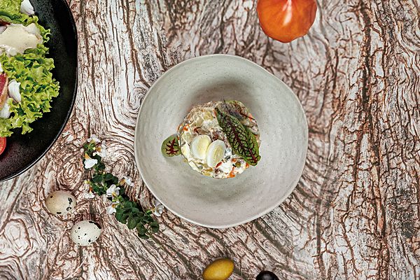 Оливье с говяжьим языком