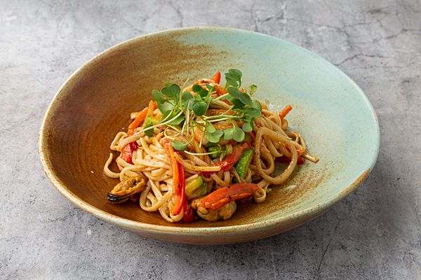 Удон с морепродуктами