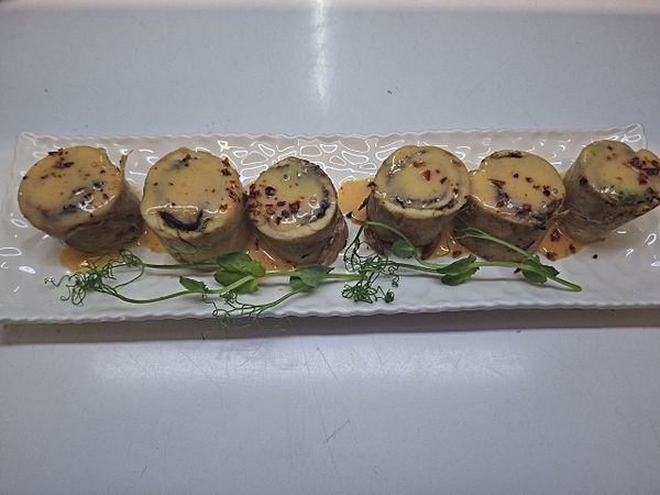 Курины рулет с нори и крабом