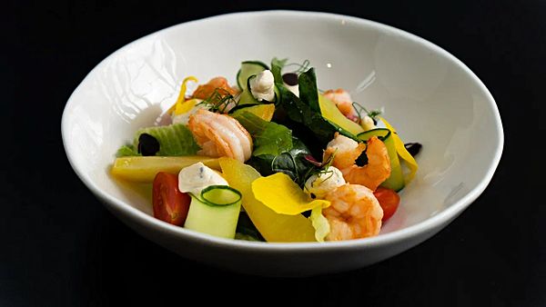 Салат с креветкой