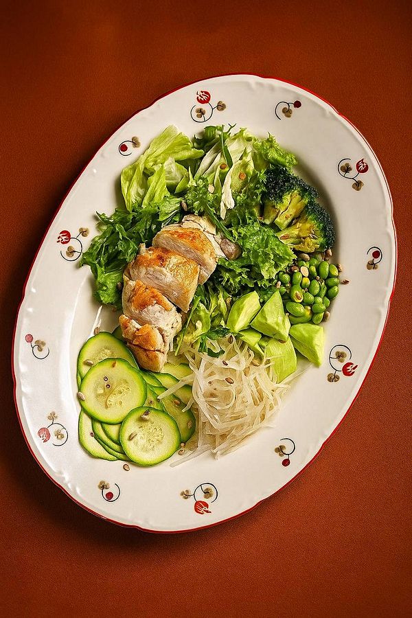 Салат с цыпленком new